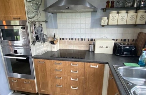 New Forest District Cabin | Lovely Lodge in private grounds with enviable view