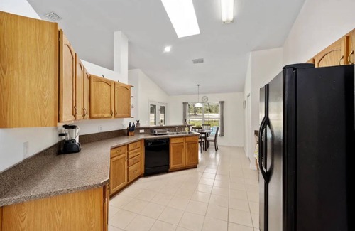 Dunnellon House | Lovely Pool Home. Sleeps 10. Secluded & Peaceful.