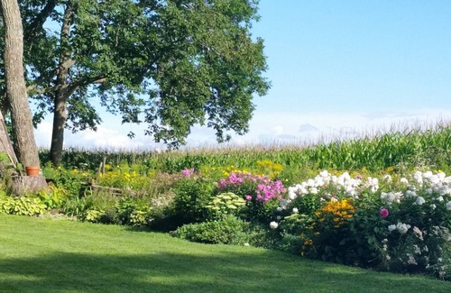 North Hero House | Lovely, private 2 bdrm-2bath on 10 acres with lake view