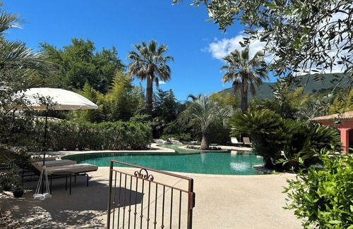 Carros Villa | Lovely provencal high comfort villa with private garden and pool