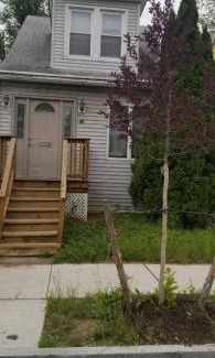 Albany House | LOVELY RENOVATED 2 BEDROOM HOME WITH FREE Parking