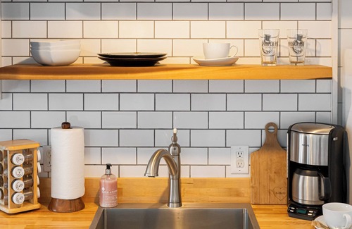 Waynesville Apartment | Lovely Rental Unit Across from Golf Course