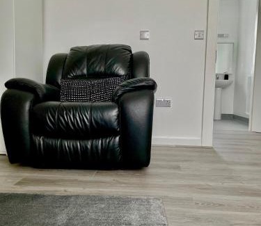 Dublin House | Lovely room close to the airport