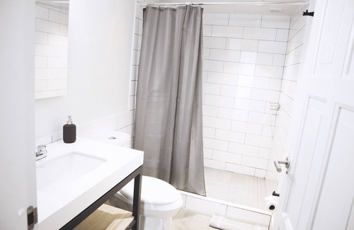 Financial District House | Lovely room in THE MILAGRO Guest House
