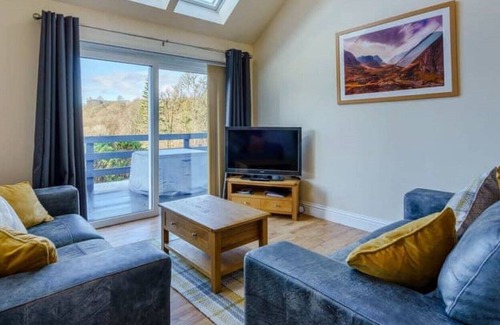 Duror Cottage | Lovely scenic new cottage close to Glencoe