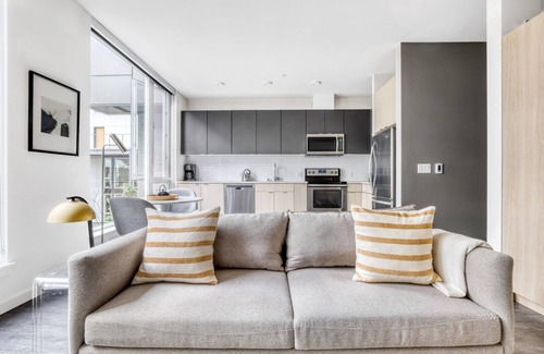 South Lake Union Apartment | Lovely South Lake Union 1BR w/Gym & Lounge, nr shops, by Blueground