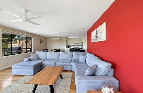Long Beach House | Lovely & Spacious 4-Bed Home with Ocean Views