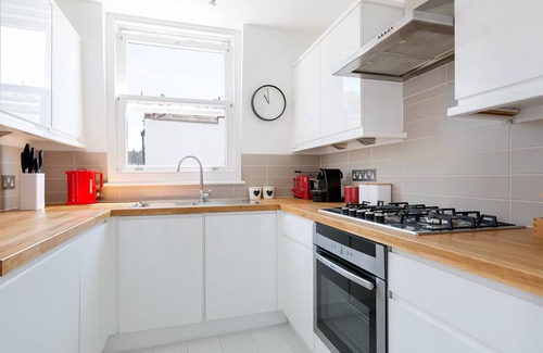 Westbourne Apartment | Lovely two bedroom flat with patio in Notting Hill