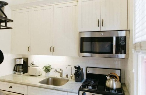 Hillcrest House | Lovely Victorian Home in the Heart of San Diego