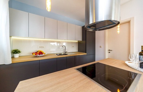 Malinska-Dubasnica Villa | Lovely Villa Loma 1* with a view and an outdoor pool on Krk