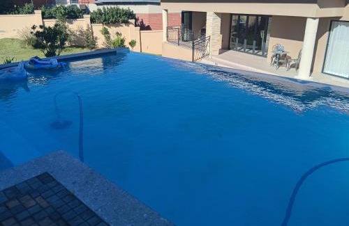 Port Elizabeth Apartment | Lovemoreheights Inn