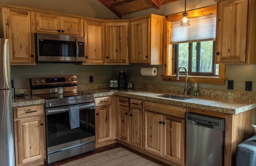 Driggs Cabin | Lover's Lane Cabin for Two