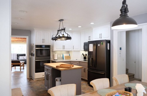 Mount Shasta House | Loveta Hideaway