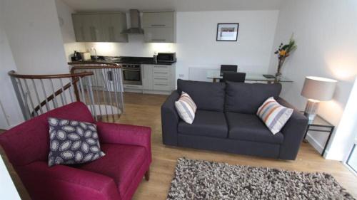 Crynant House | Low Kiln Bank, Slade