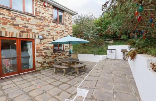 Polruan House | Lowarth Chi