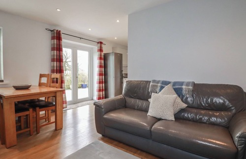 Pendoggett Cottage | LOWENEK, pet friendly, with open fire in Port Isaac