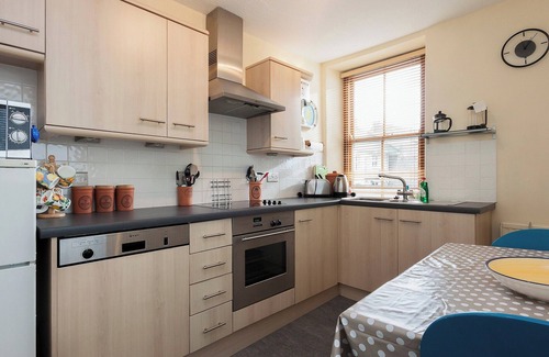 Dartmouth Cottage | Lower Street 10 Flat 3