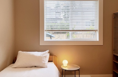 Abbotsford House | Lower Grapevine - Entire Guest Suite in Abbotsford!