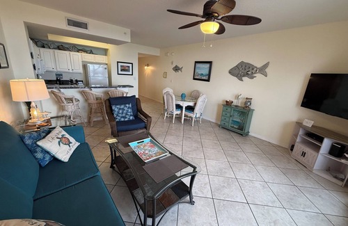 Navarre Beach Condo | LOWER TEMPS/LOWEST POSTED PRICES - NOW! - THROUGH END OF YEAR! DIRECTLY ON GULF!