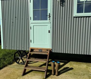 Chysauster House | Lower Trewern Shepherds Hut