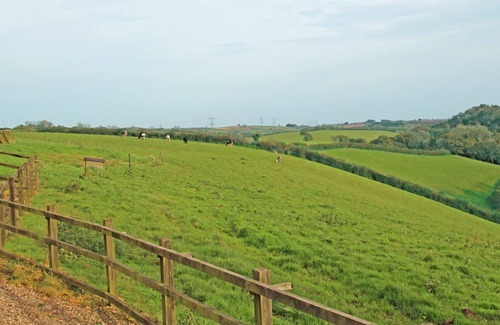 Liskeard Cottage | LOWER WELL BARN, family friendly, with open fire in Liskeard