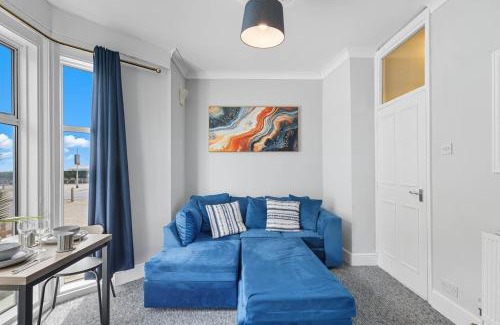 Oulton Broad Apartment | Lowestoft Seaside Escape by Eason Stays, Free Parking next to Sea Front