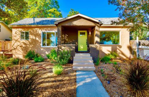 Paso Robles House | LP10 Downtown luxury villa with AC gameroom