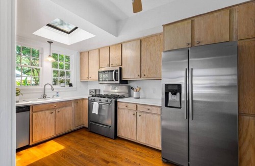 Mid City South House | LSU Garden District Home on Parade Route