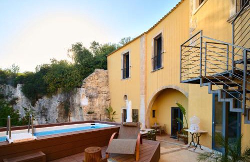 Grottasanta House | LTM greenhouse