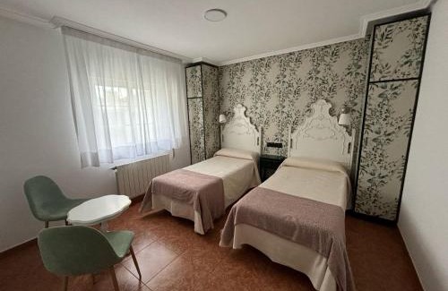 Almuna Hotel | Luarca Zabala