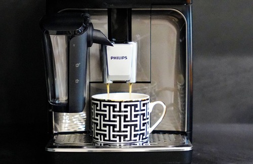 Sector 2 Apartment | Luca