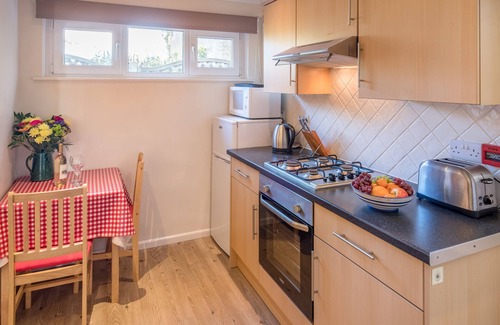 Shanklin Apartment | Luccombe Villa Holiday Apartments - The Den apartment