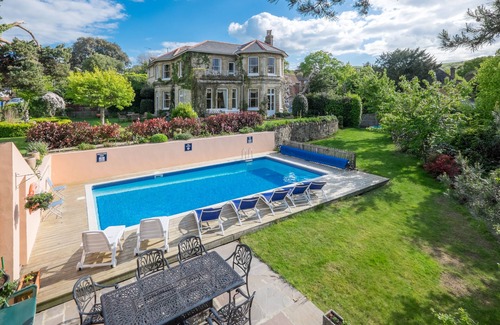 Shanklin Apartment | Luccombe Villa Holiday Apartments - The Den apartment