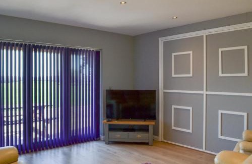 Lincoln House | Lucy's Lodge - Ukc2202