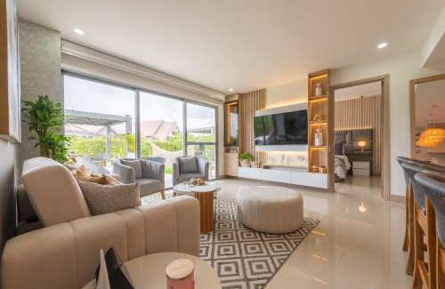 Crespo Apartment | Lujoso Apartamento Con Salida Directa A La Playa Edificio Morros Eco