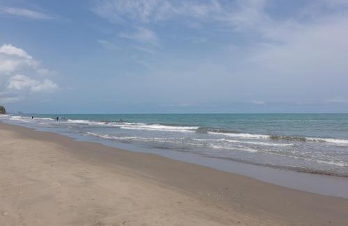 Crespo Apartment | Lujoso Apartamento Con Salida Directa A La Playa Edificio Morros Eco