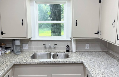 Voth House | Lumberton Texas 3 bedroom 1 bath updated home