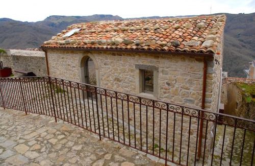 Montalbano Elicona House | Luna - Aragon home holiday