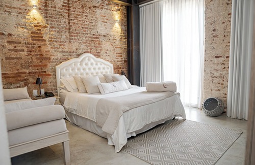 Cartagena Walled City Hotel | Lunala Hotel Boutique