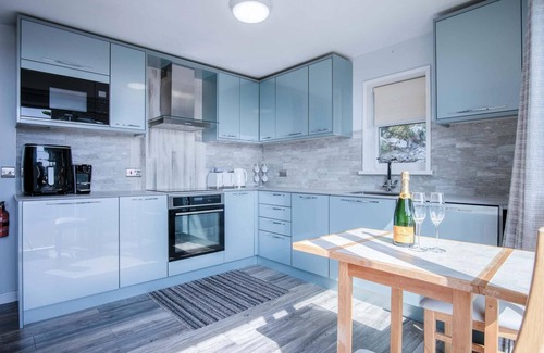 Rhossili Apartment | Lundy Lodge – 1 Bedroom Annex – Rhossili