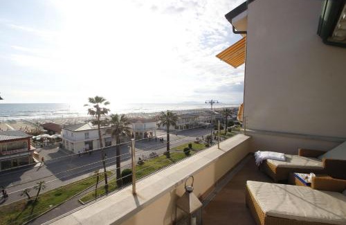 Viareggio Apartment | Lungomare Viareggio Belcanto
