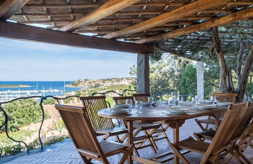 Porto Cervo Villa | Lussuosa villa con Piscina opera dell'Arch.Couelle