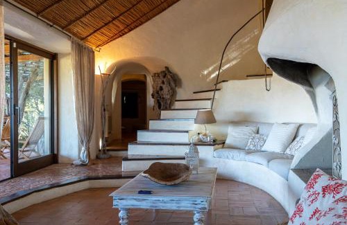 Porto Cervo Villa | Lussuosa villa con Piscina opera dell'Arch.Couelle