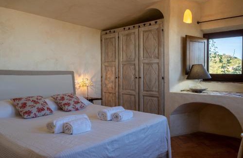 Porto Cervo Villa | Lussuosa villa con Piscina opera dell'Arch.Couelle