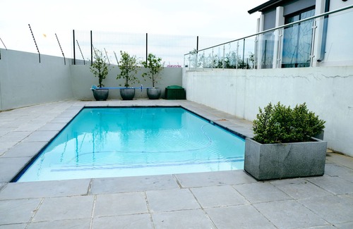 Greater Johannesburg Metropolitan Area Apartment | Luthando Luxury Nest in Midrand, Carlswald