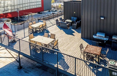 Near South Side Apartment | Luxéry Stay "Chicago" Downtown/McCormick/Wintrust Area