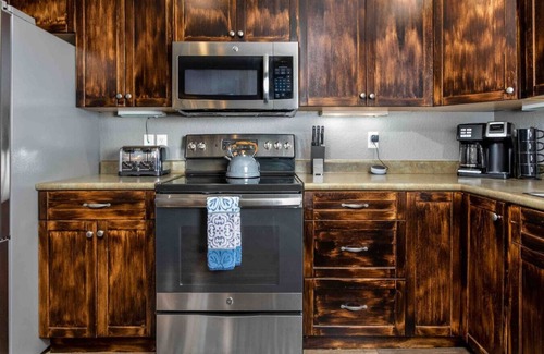 Estes Park Cabin | Lux 3BR home - Views/Wildlife/RMNP/Shop/Snowshoe