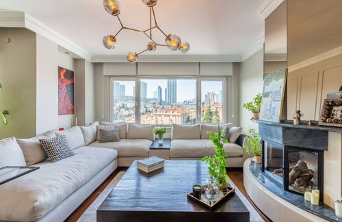 Besiktas Apartment | Lux Flat w Balcony in Besiktas, 5 min to Zorlu