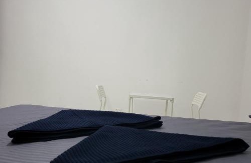 Abu Dhabi City Center Apartment | Lux Full Apartment 306