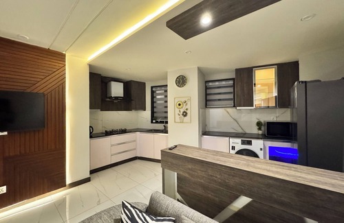 Lahore Apartment | Lux Haven 2-Bedroom Apartment - Prime Location & Modern Comfort Near Gulberg